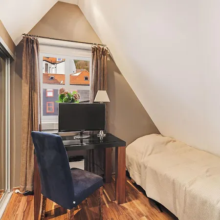 Dinbnb L 50m To Bryggen L 16 Guest L 3 L Balcony L View