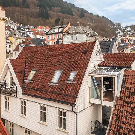 Dinbnb L 50m To Bryggen L 16 Guest L 3 L Balcony L View Bergen