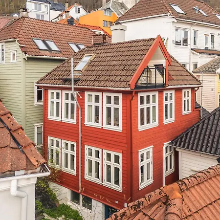 Apartment Dinbnb L 50m To Bryggen L 16 Guest L 3 L Balcony L View