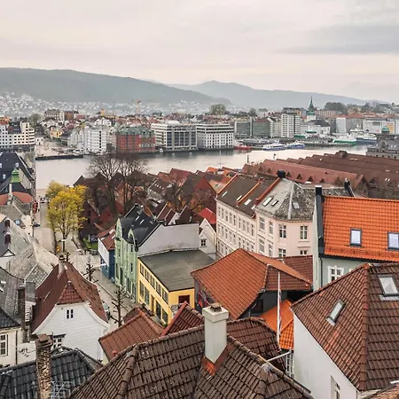 Apartment Dinbnb L 50m To Bryggen L 16 Guest L 3 L Balcony L View Bergen