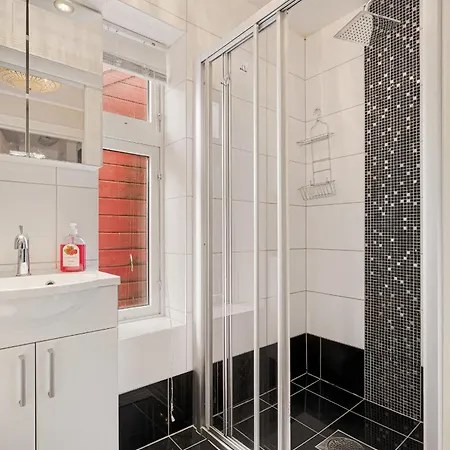 Апартаменты Dinbnb L 50m To Bryggen L 16 Guest L 3 L Balcony L View *