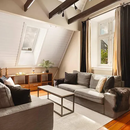 Apartment Dinbnb L 50m To Bryggen L Multiple Apts L Balcony L View L Fireplace *